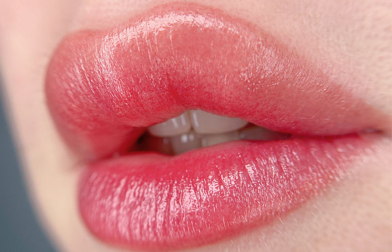 Преимущества перманентного макияжа губ